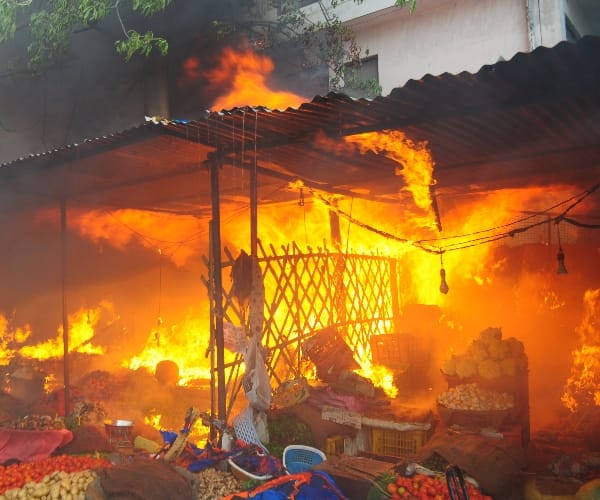 A fire broke out in a market in Lucknow.
