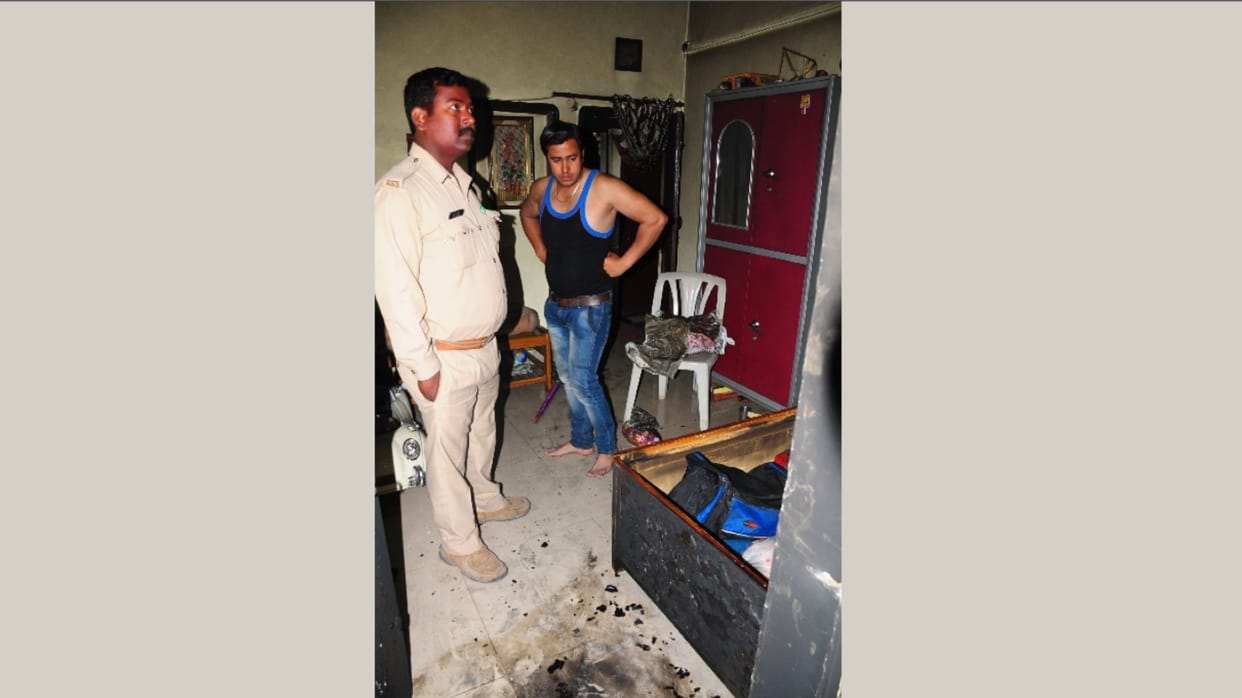 girlfriend burnt boyfriend house in lucknow