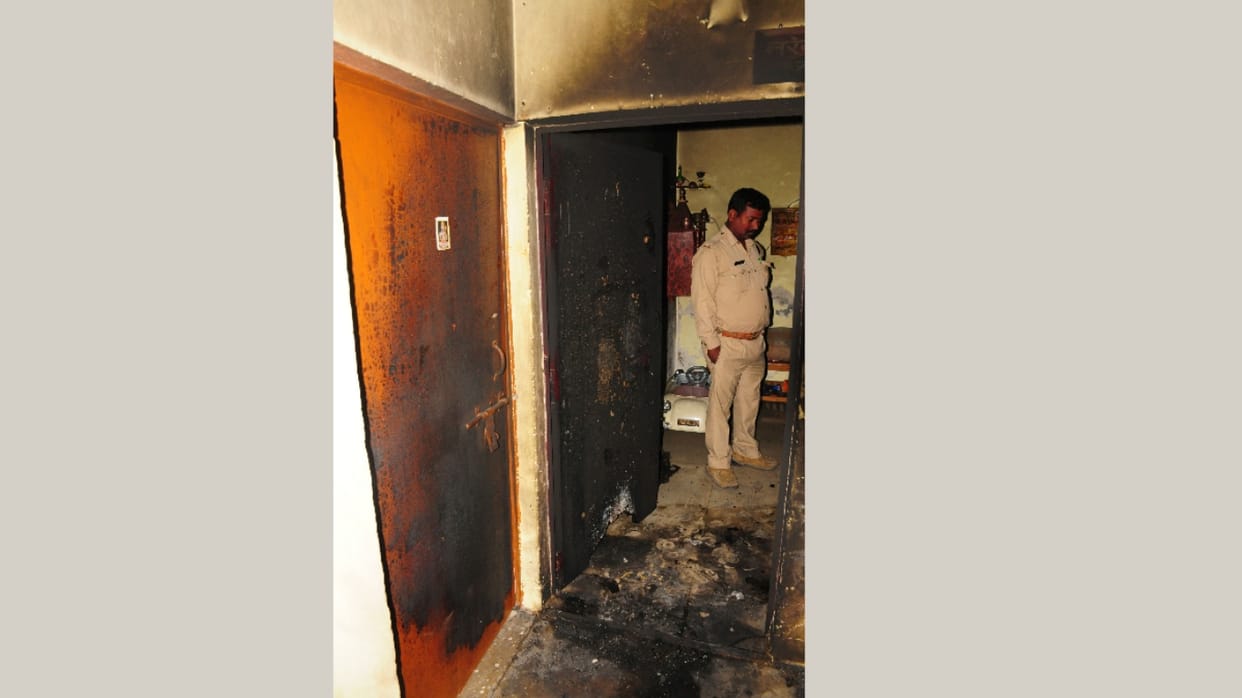Woman died to burnt sitapur