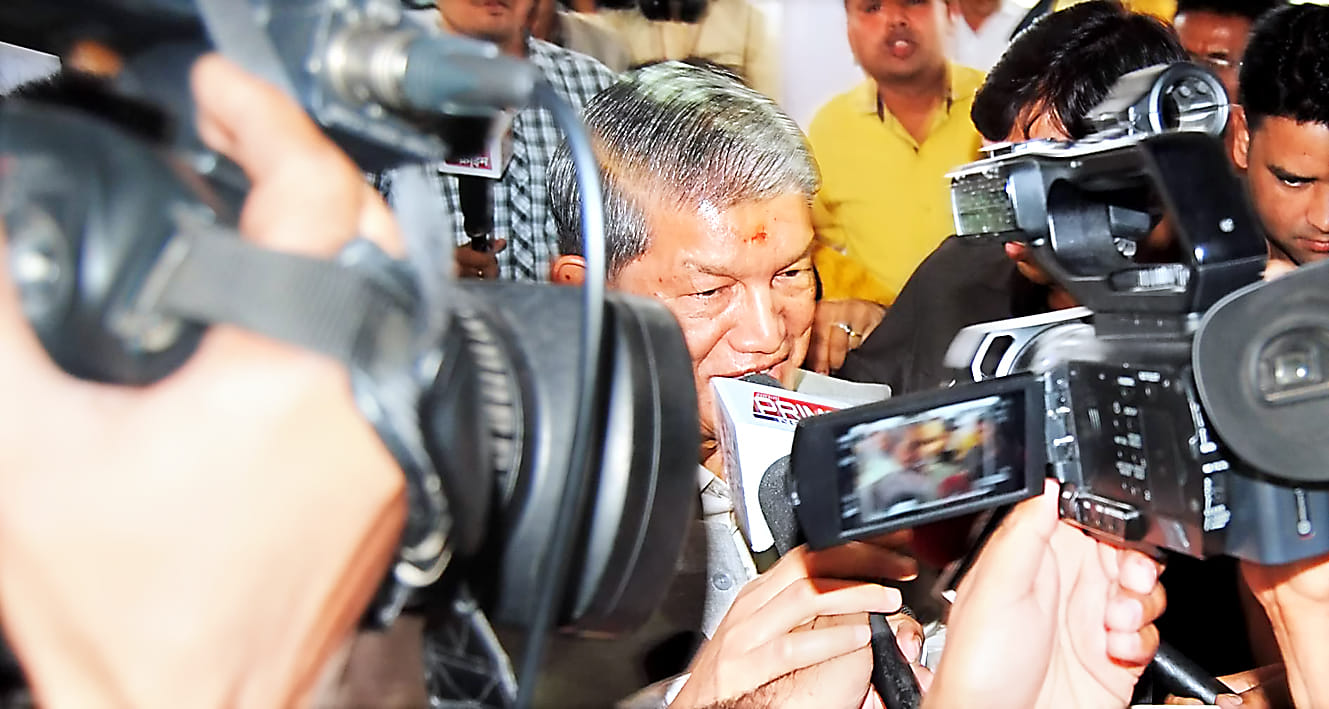 CM harish rawat love for betel.