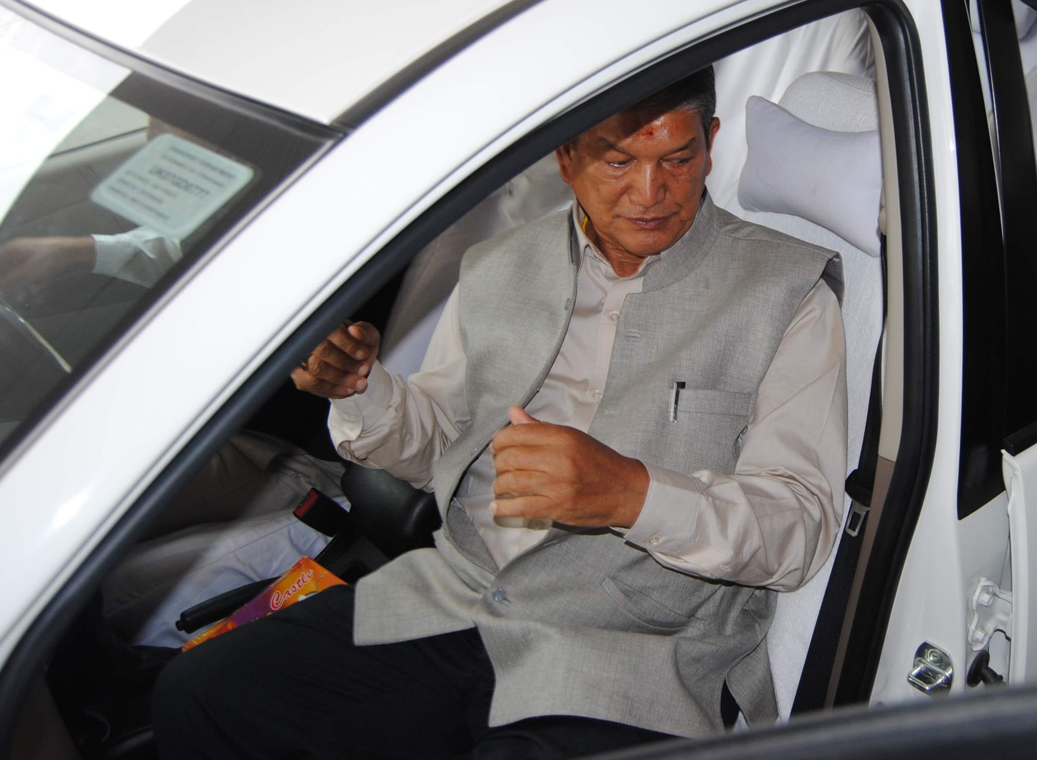 CM harish rawat love for betel.