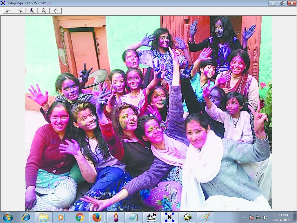 Holi dance Holyar