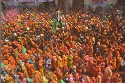 praise money will be given on holi duty by transport department in noida 