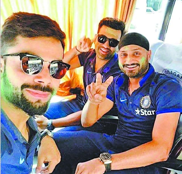 holi celebration, indian cricket team holi, cricketers holi, chandigarh, t20 world cup, ind vs aus