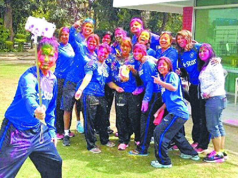 holi celebration, indian cricket team holi, cricketers holi, chandigarh, t20 world cup, ind vs aus