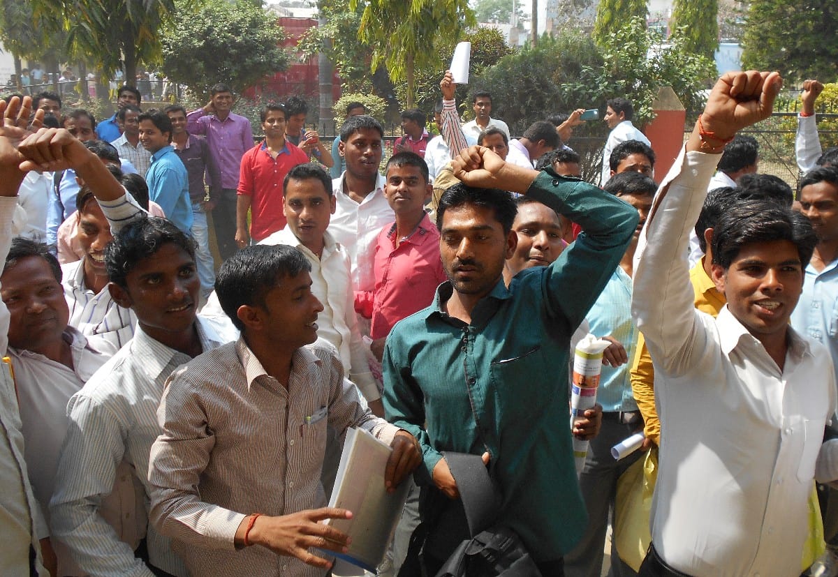 Candidates in the job fair commotion