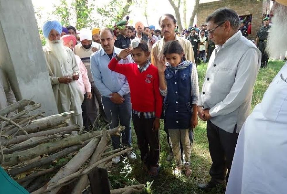 martyr kuldeep singh, martyr kuldeep singh funral, jammu, gurdaspur, punjab