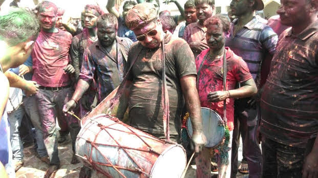 holi of police in mathura