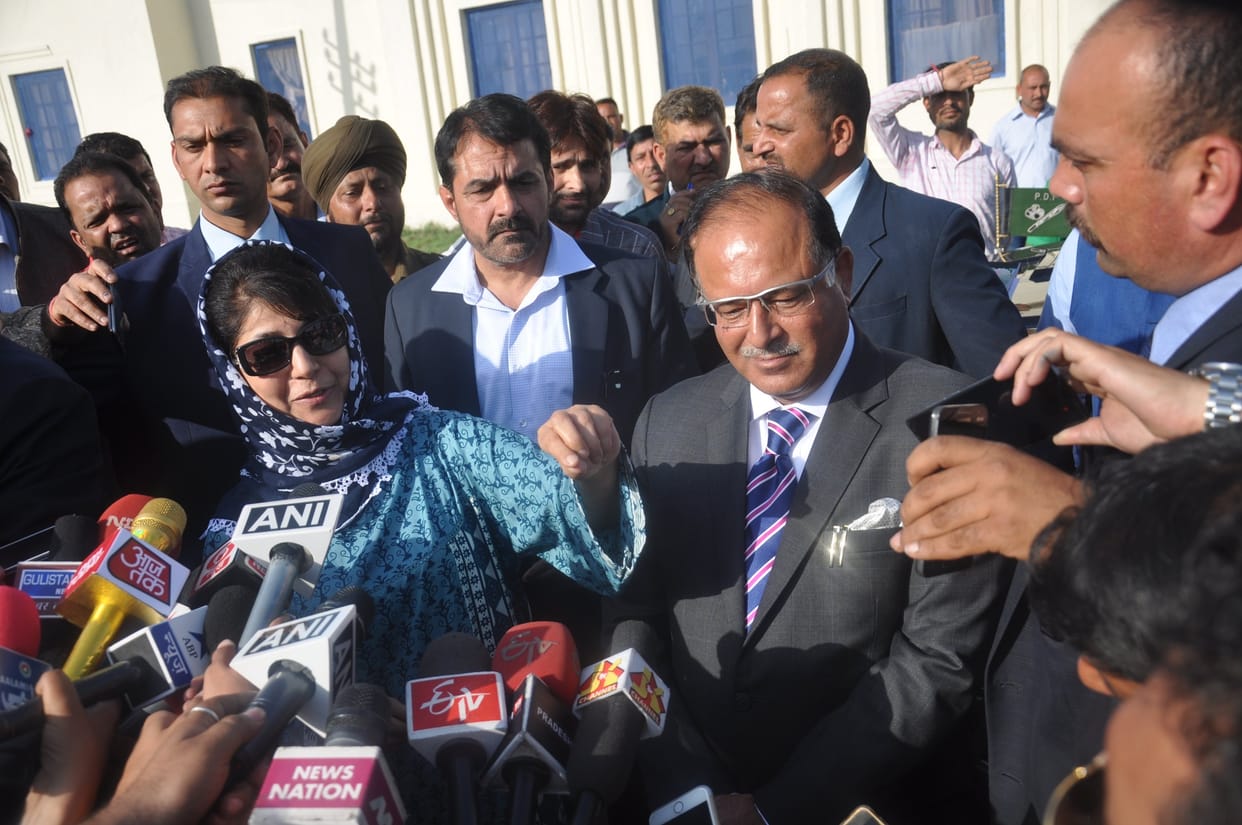 j&k cm mehboobamufti appeals for peace in the sta state