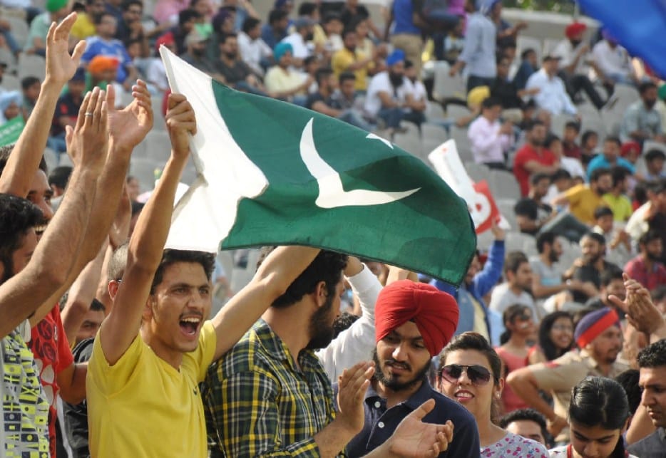 fahrookh motala, pakistnai fan, cricket fan interview, t20 world cup, pak team