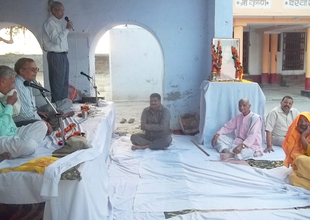 Court poet in Sector -37, ghazal, culture, chandigarh