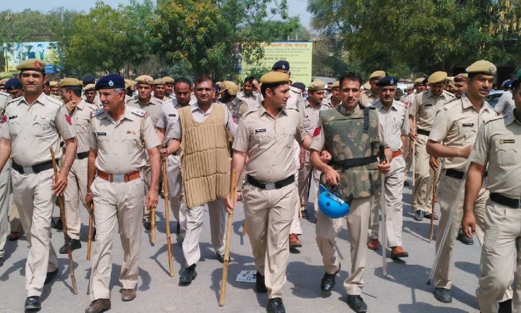 sant rampal, hisar police rampal supporters clash, rampal supporters
