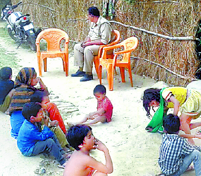 Stabbed Wife and commit suicide