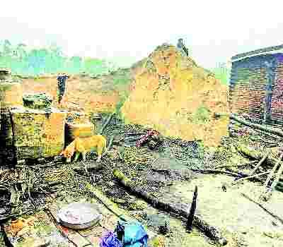 10 houses were burned