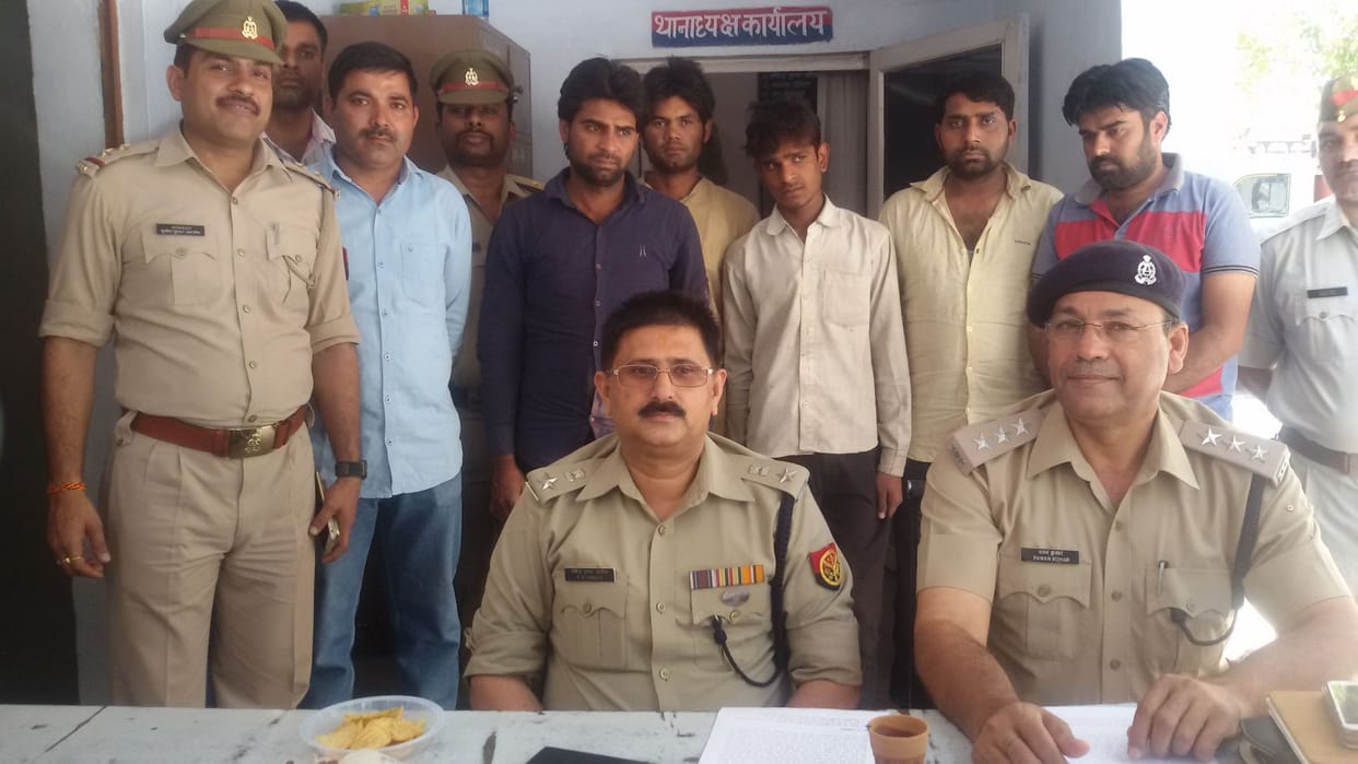 vehicle theft arrested five thieves