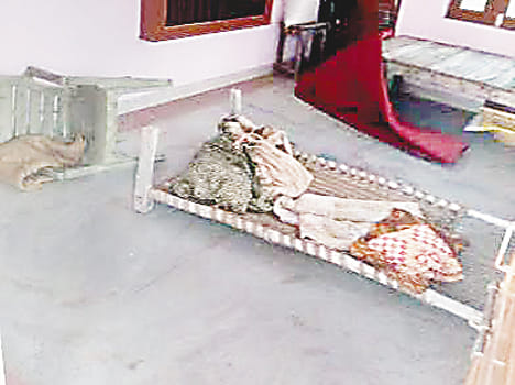  police ransacked the house of former Zilla Panchayat member 