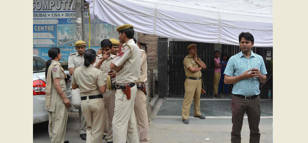 politics over doctor pankaj murder in delhi