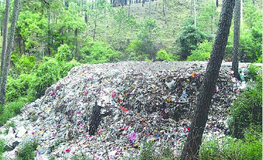 The tourist season on the head, sanitation desecrated