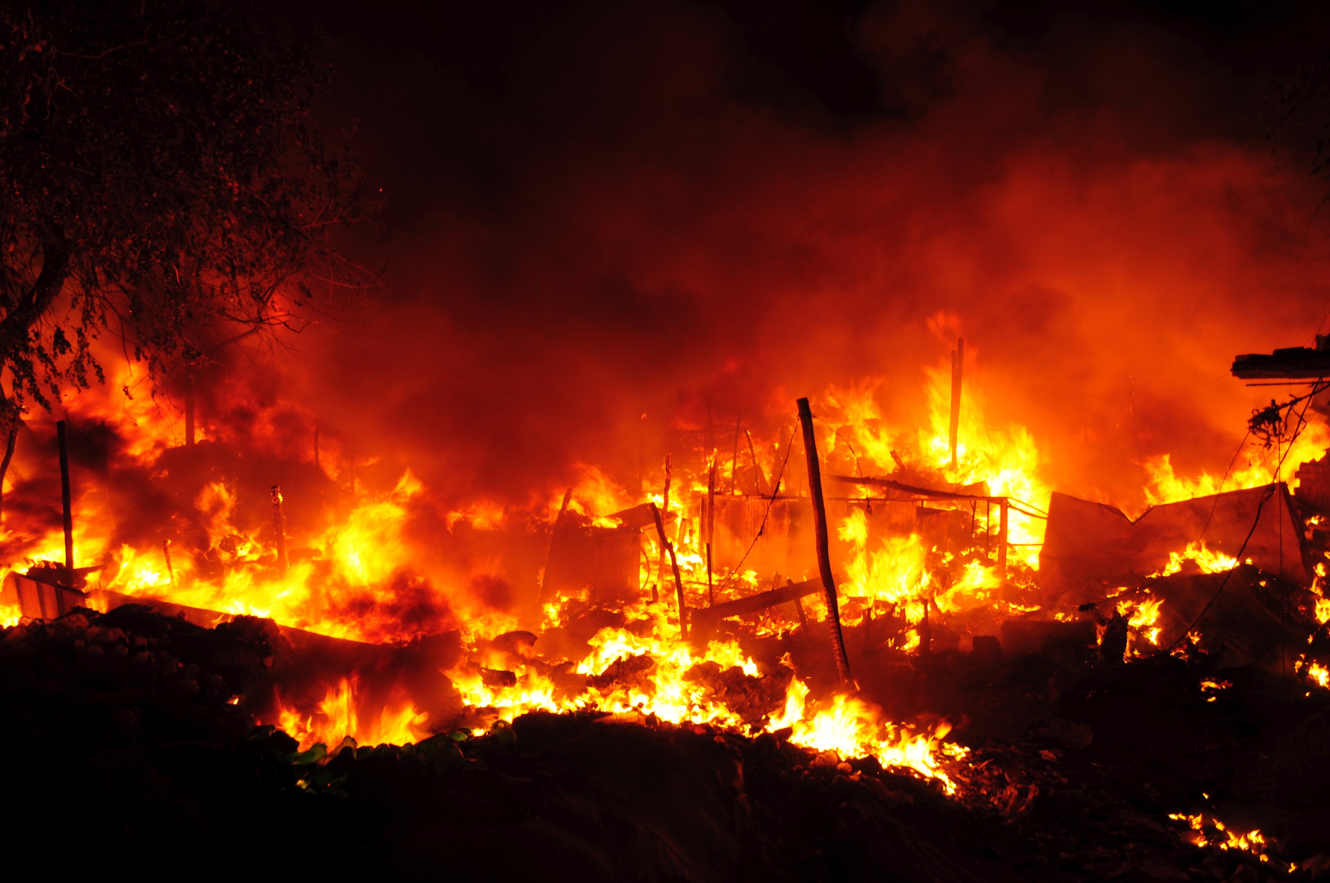 Fire in gomatinagar in lucknow.