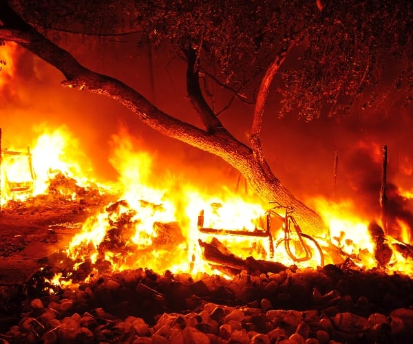 Fire in gomatinagar in lucknow.