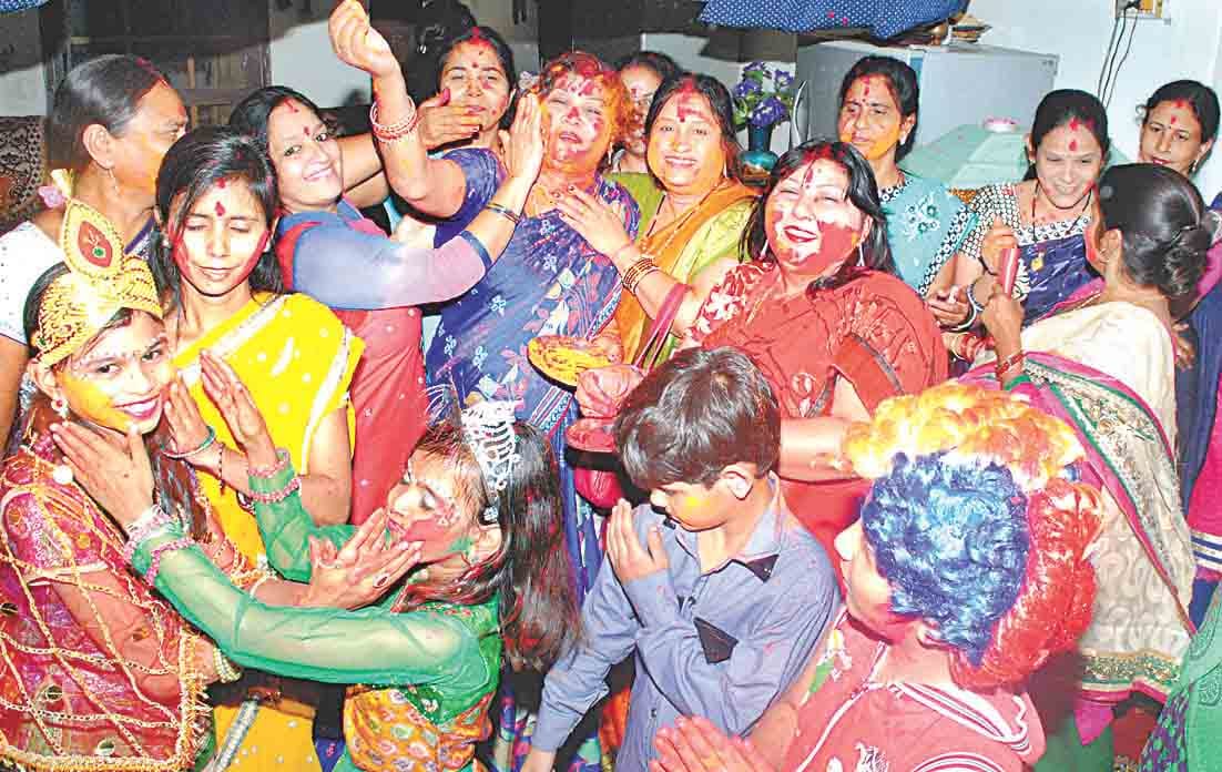 holi milan in rampur