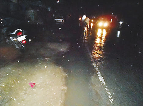 Evening rains with strong wind