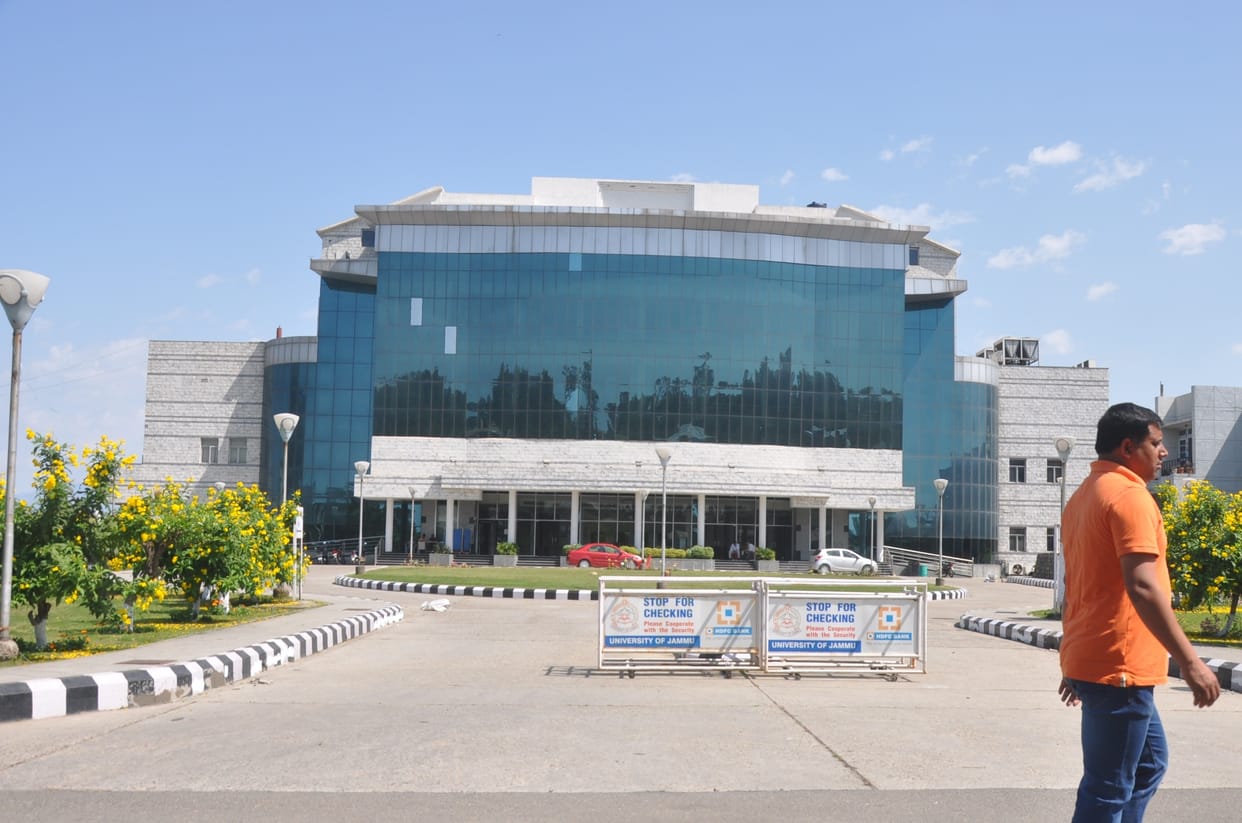 Jammu and Kashmir: College-university will open in a phased manner from August 1, cleanliness is being done in the campuses