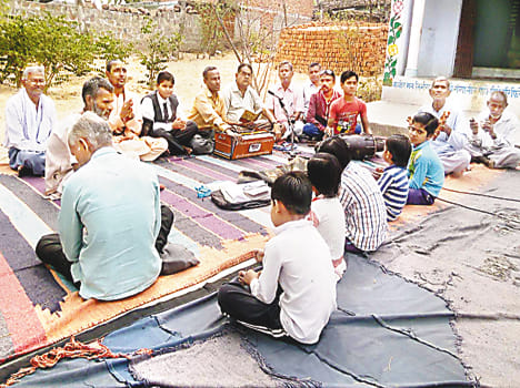 To walk on the path of truth and serve the poor