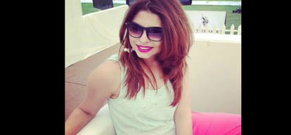Model and Event Manager woman suicide in delhi