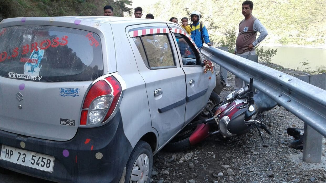 one injuried car accident