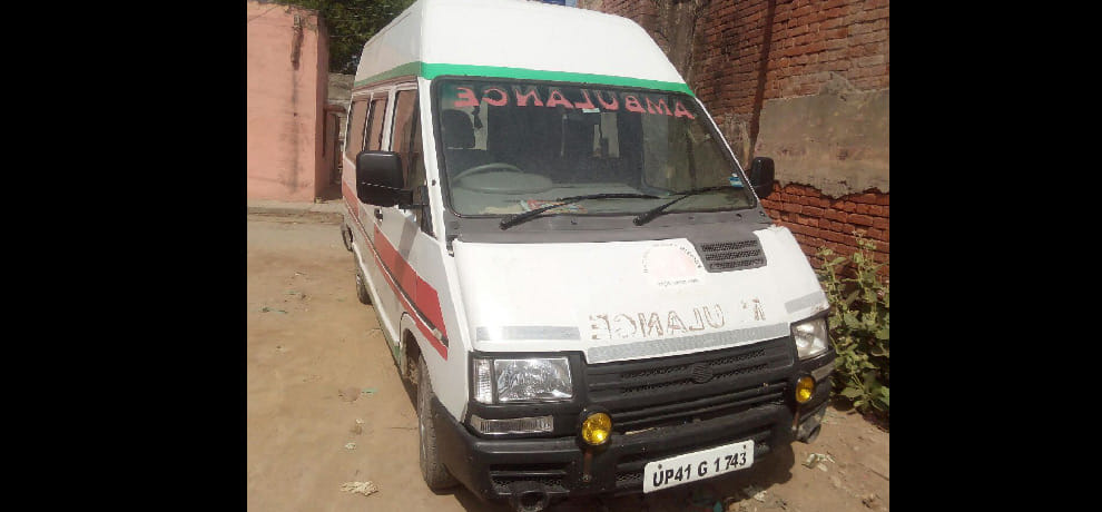 Two-year-old girl crushed by the Samajwadi Ambulance