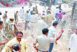 Shukrtal threw stones at police