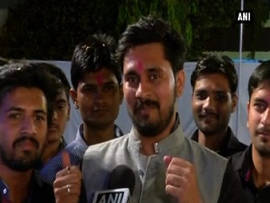 जीत का जश्न
