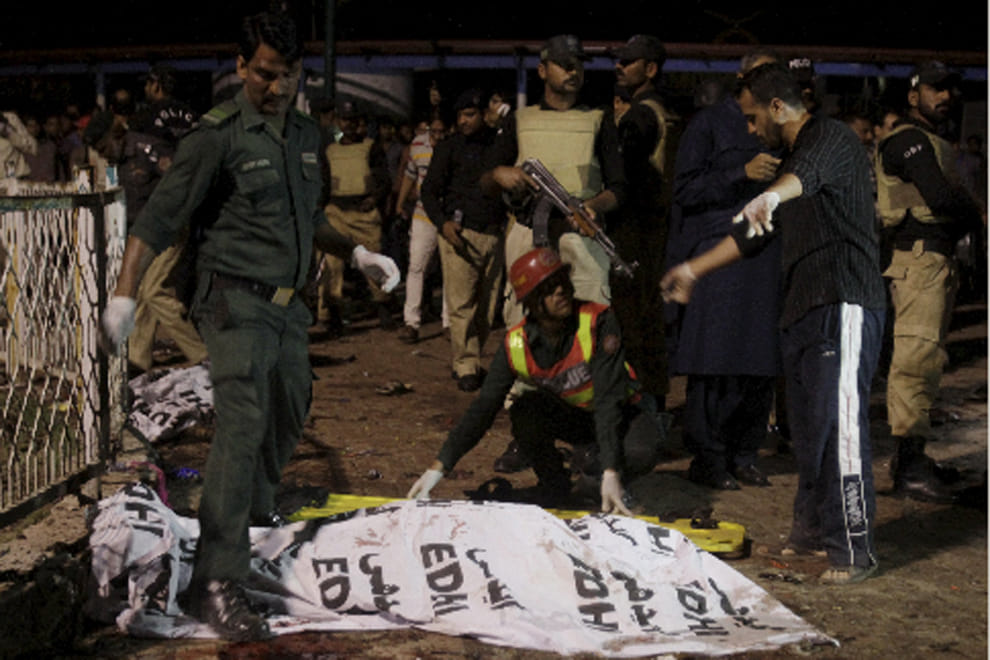 Suicide bomber kills 69 people at park in Lahore