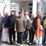  हिमाचल विधानसभा में एक बार फिर कटौती प्रस्ताव को लेकर जोरदार हंगामा हुआ।