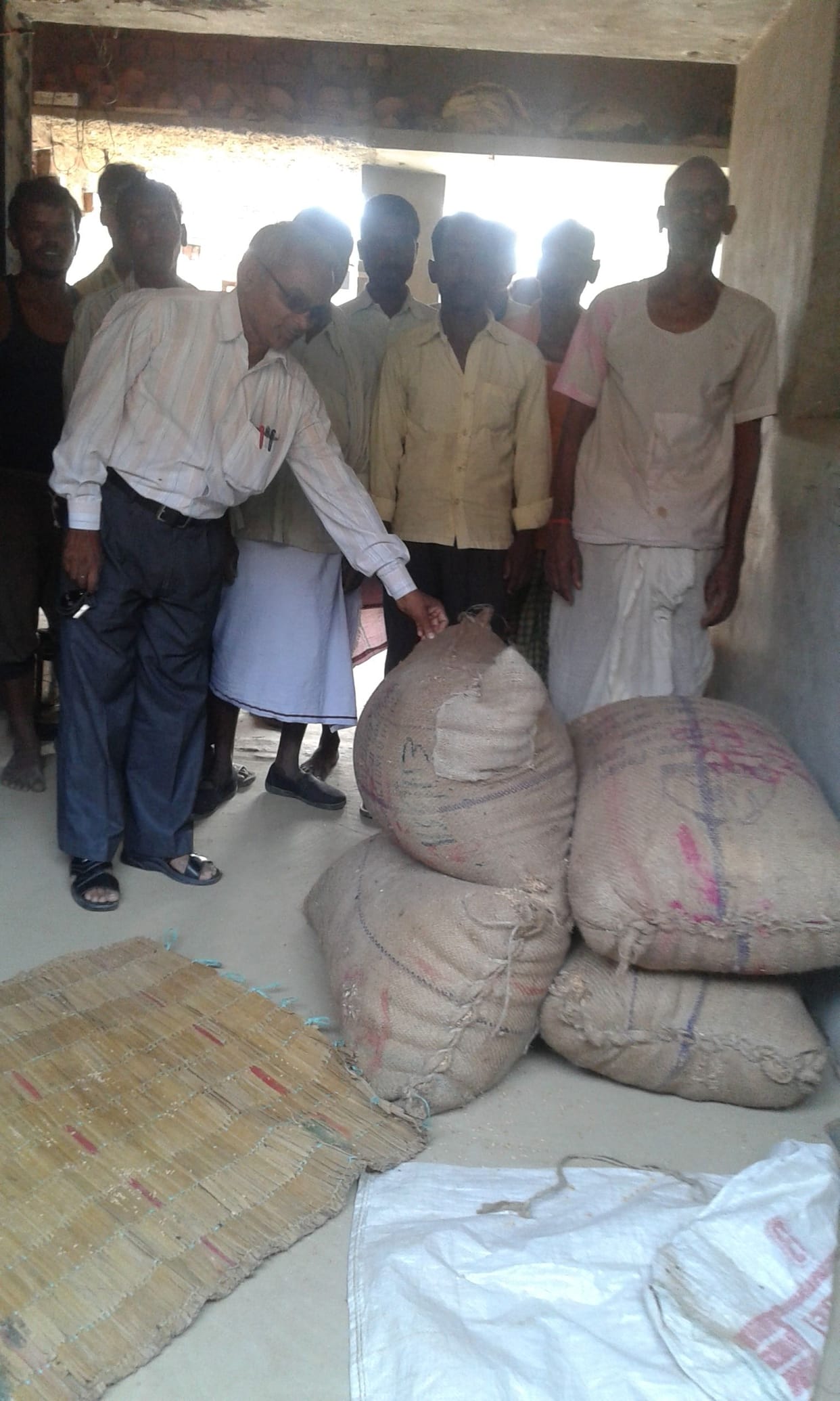 villagers caught ration Kotedar