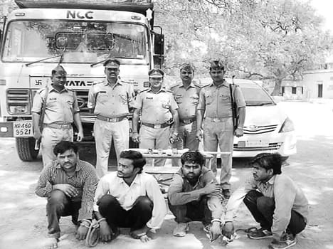 Dumper recovered booty includes four crook caught