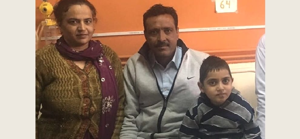  jaswinder kaur of panjab came to shimla to donate blood to kabu.