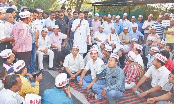 jwellers strike on central minster's house