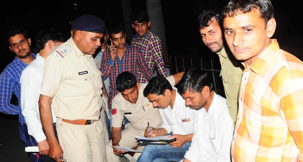 firing in marriage function, rithal firing, rohtak firing, three person injured, rohtak