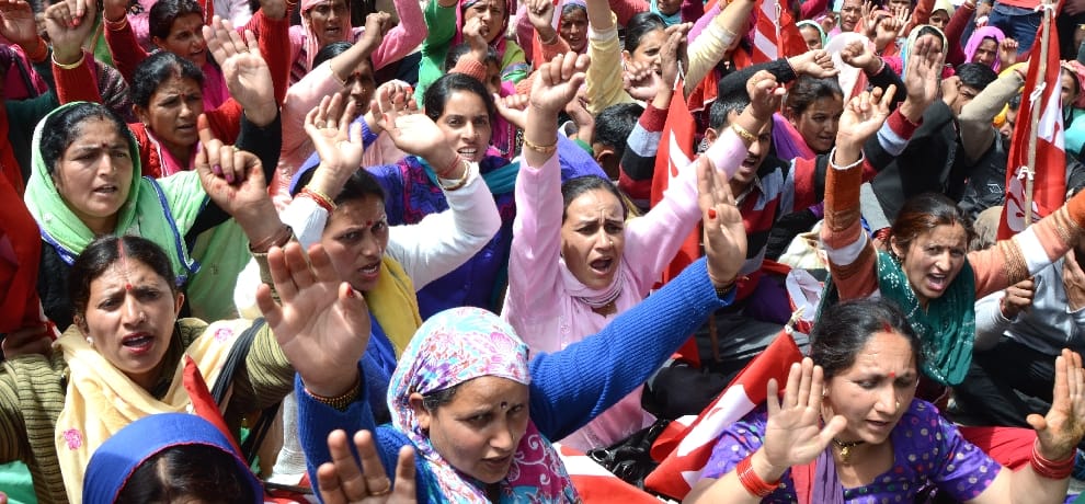  mid day meal workers protest at hp vidhansabha.