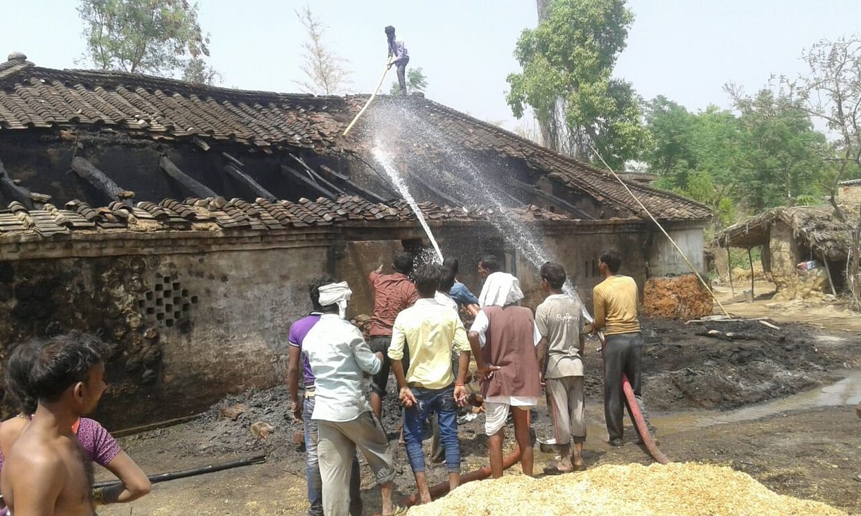 18 house on fire  in Nagpur