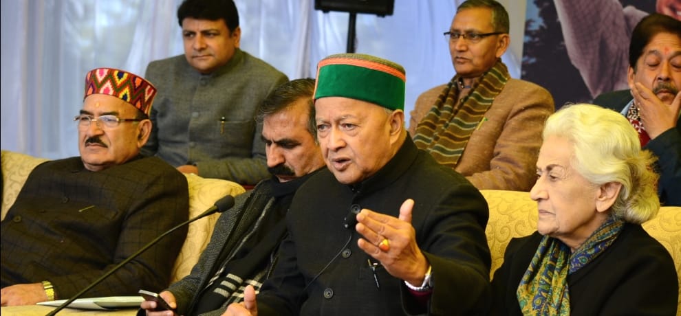  CM virbhadra singh and Vidya stokes rally at theog potato ground.