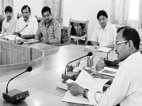 Chitrakoot , Mahoba and become a model city Charkhari