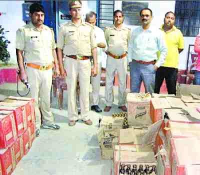 Five lakh rupees liquor seized