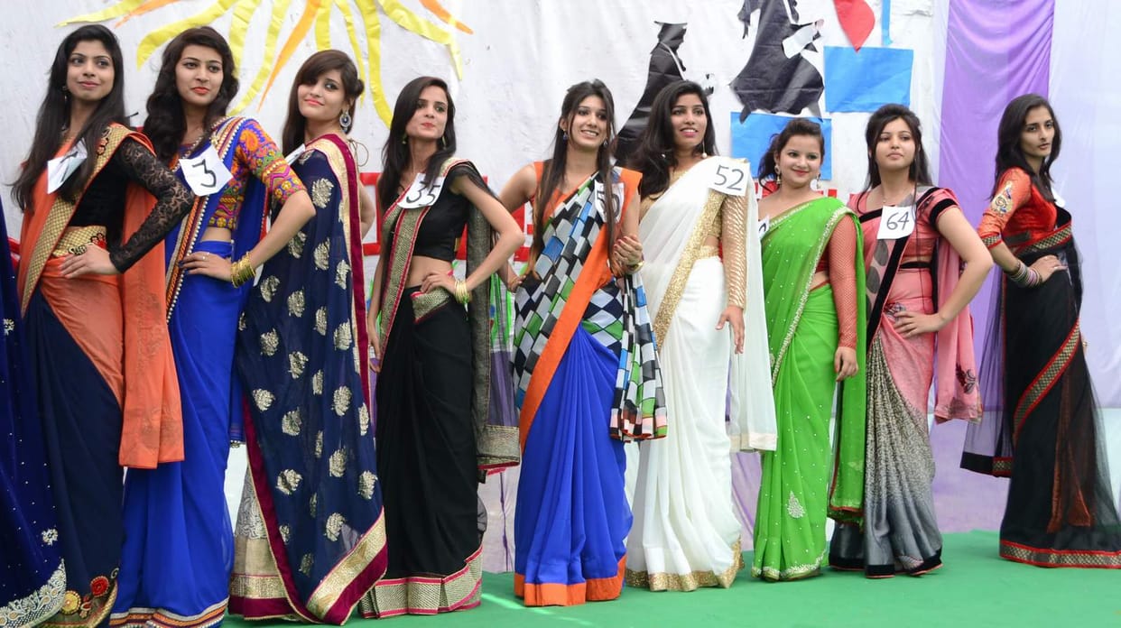 farewell function in college of roorkee.