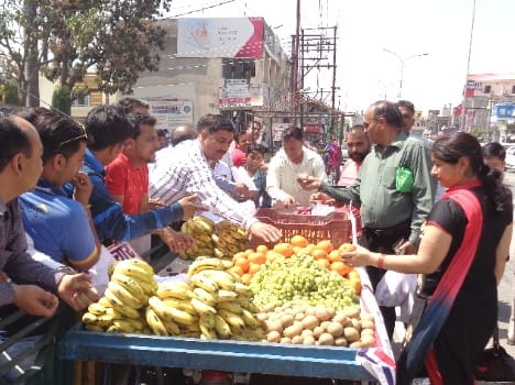 jewellar protest in and sell, fruit and vegitable, himachal