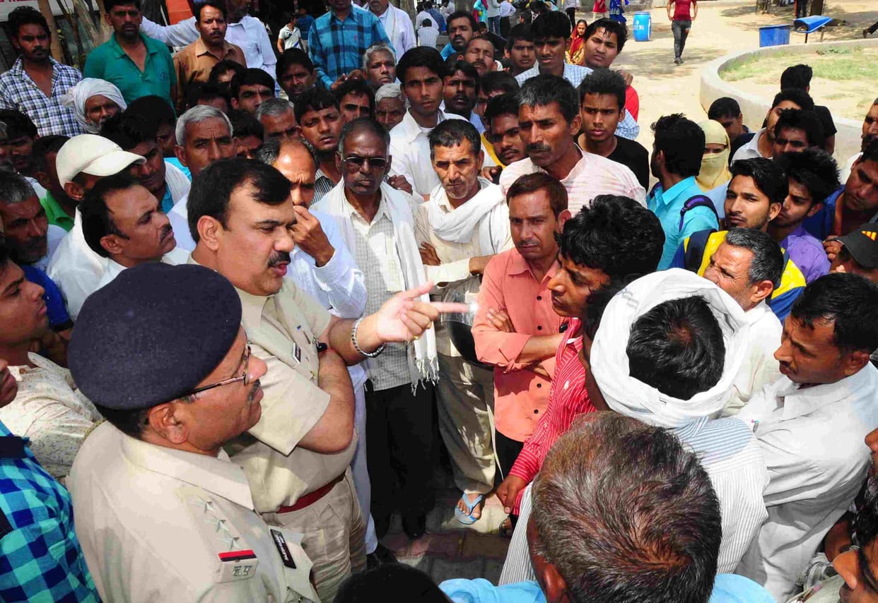 salesmen kill with knife in rohtak, two brothers and mother case, 6 killed in 26 days rohtak 
