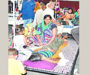 Housefull District Hospital for treatment scramble