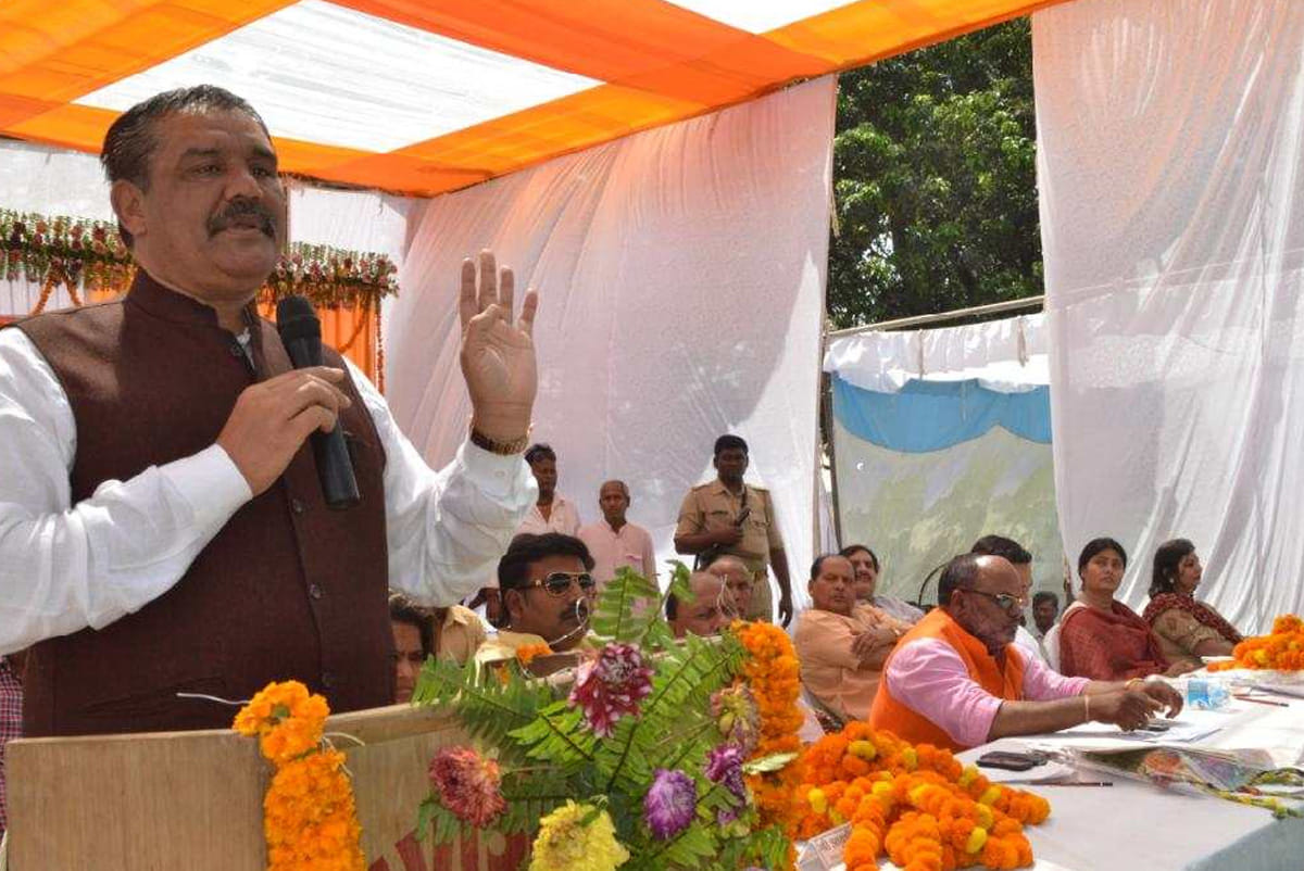 vijay sampla allegations on congress party, also on captain amarinder